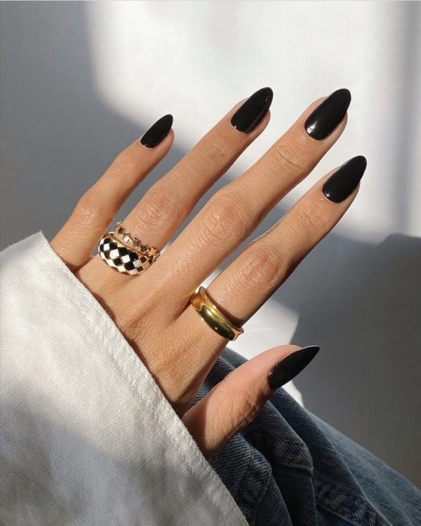 black nails