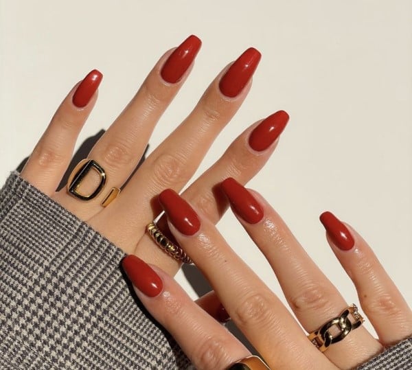 burnt brick nails