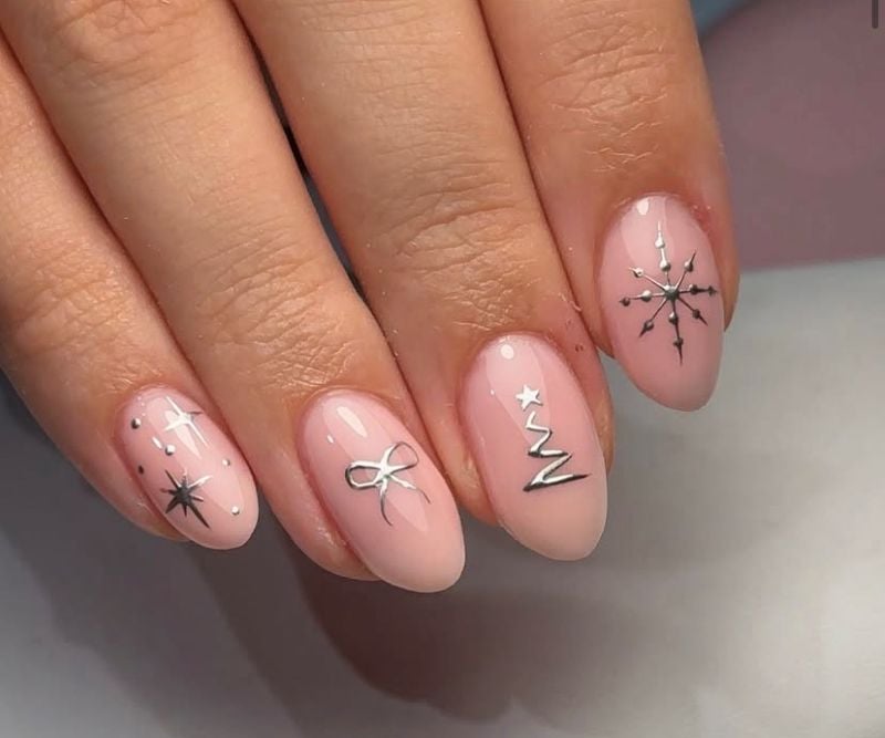 simple silver holiday nail design