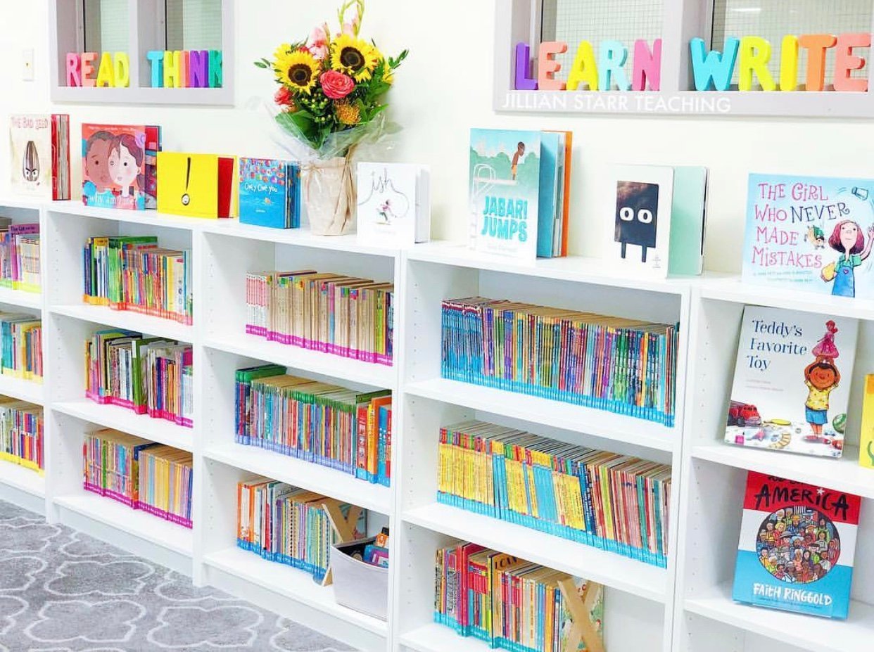classroom library setup
