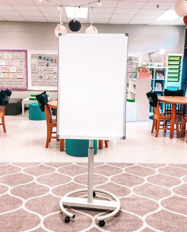 portable easel for classroom