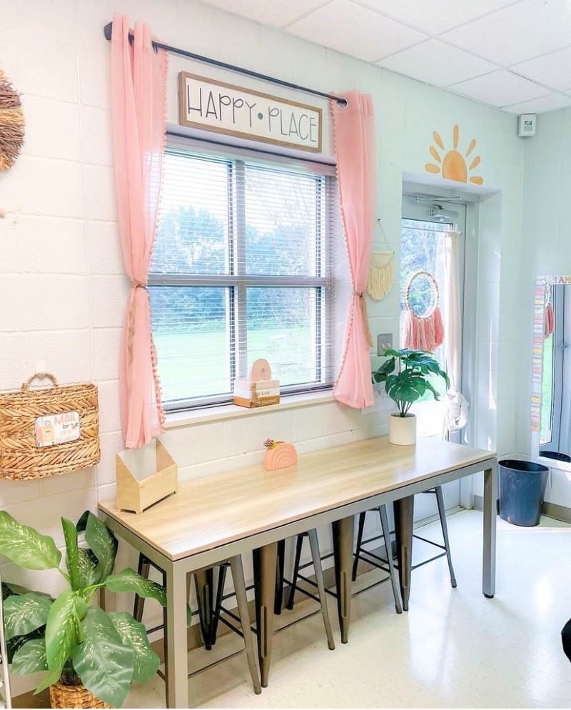 classroom window decoration idea