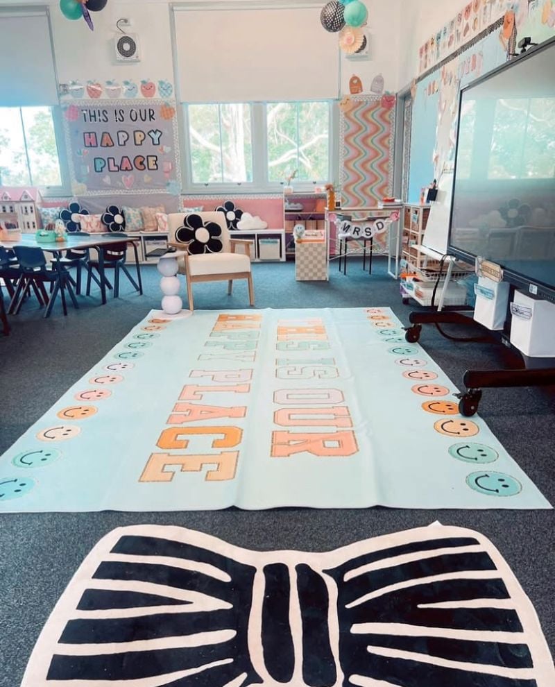 classroom rug setup idea with