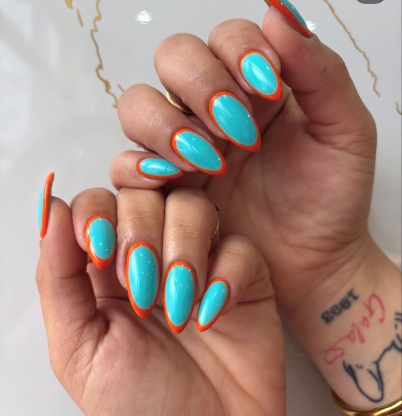 Turquois nails