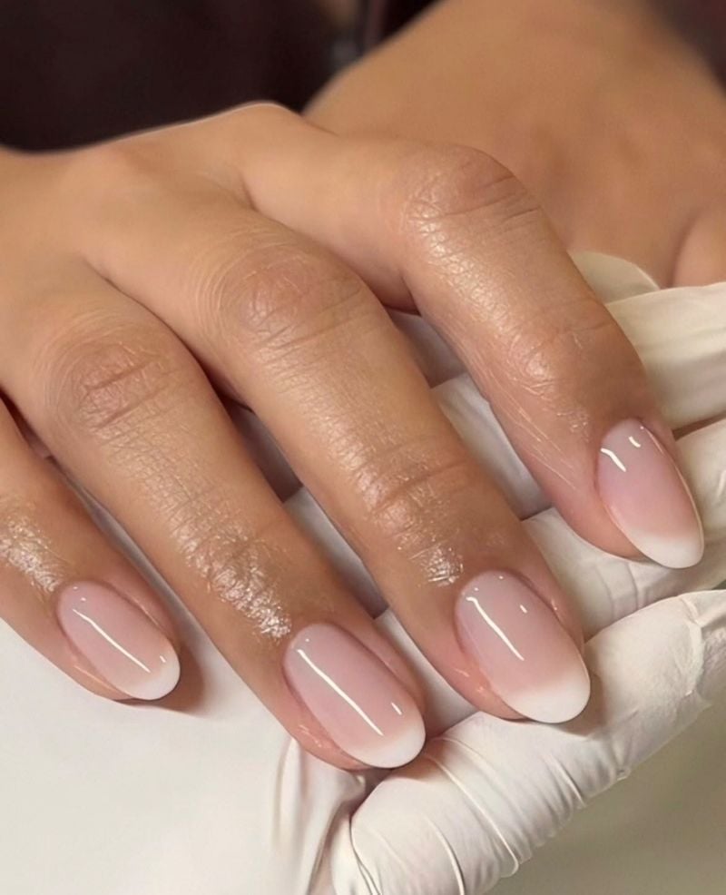 cloud dancer tips fall nails 2026