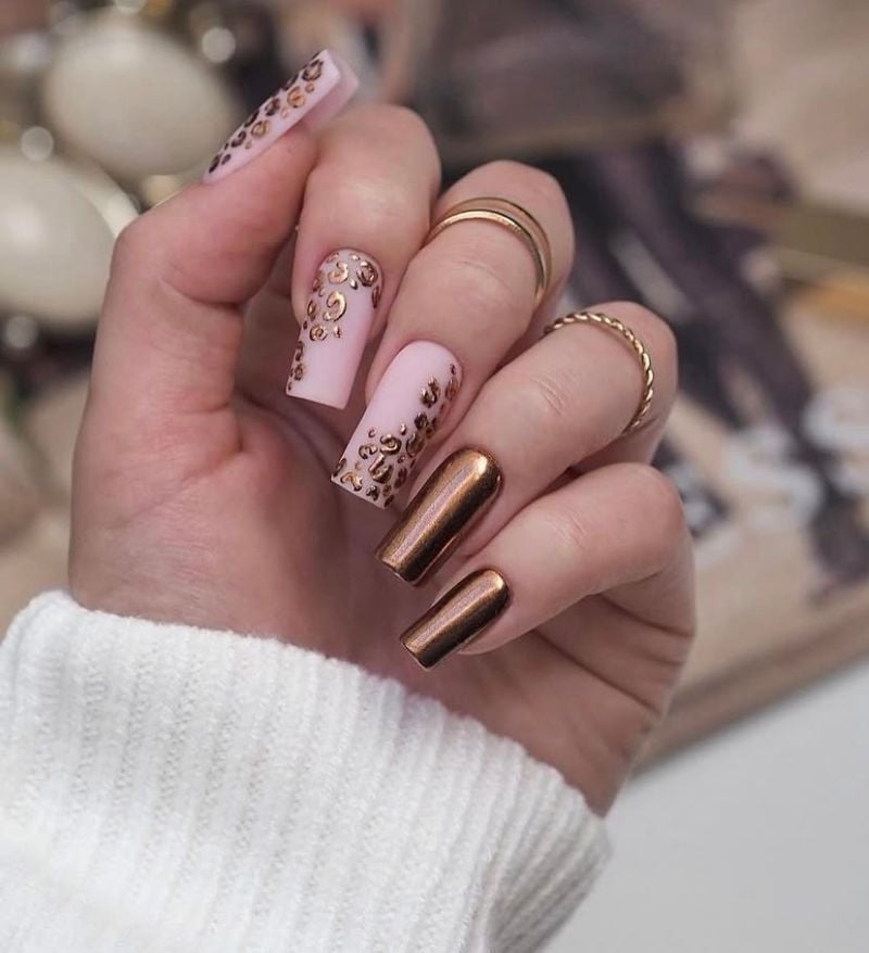 chrome cheetah print nails
