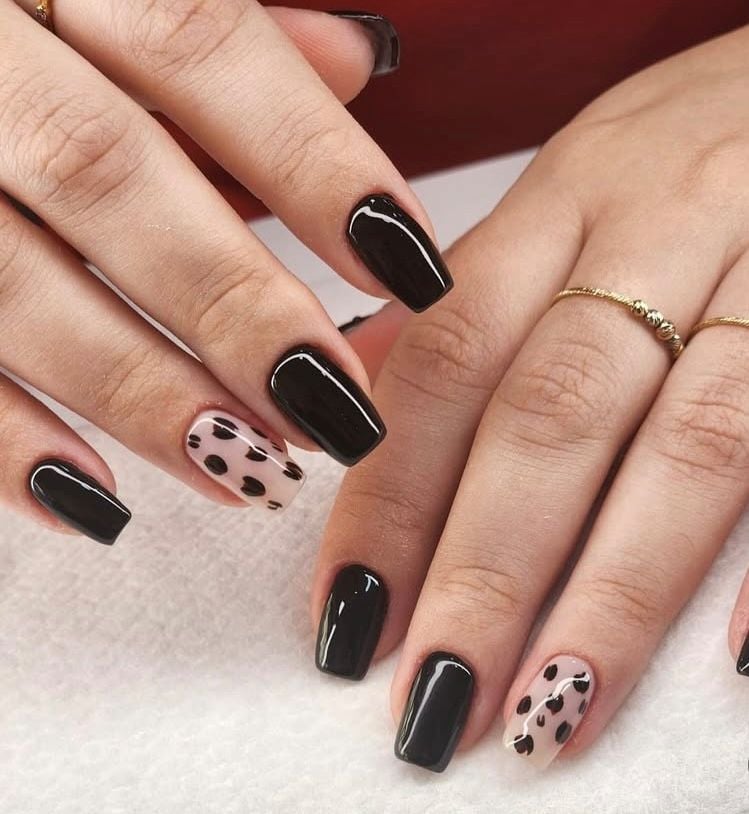 black cheetah print nails